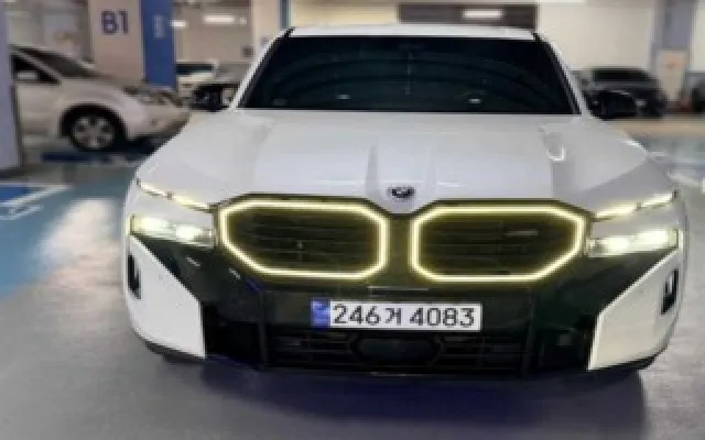 수원중고외제차 XM (G09) 4.4 V8 PHEV 매물 사진 7 - 2024/08 20,909km